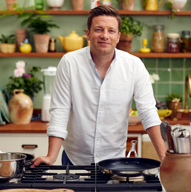 Jamie-Oliver-war-sugar